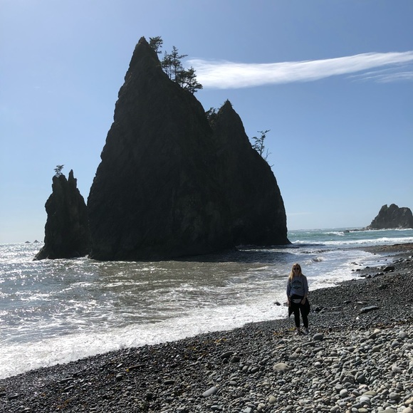 Meet your Posher, Heather - Picture 2 of 4